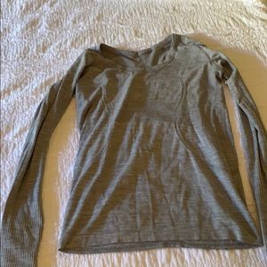 Lululemon Gray athletic long sleeve top size 10